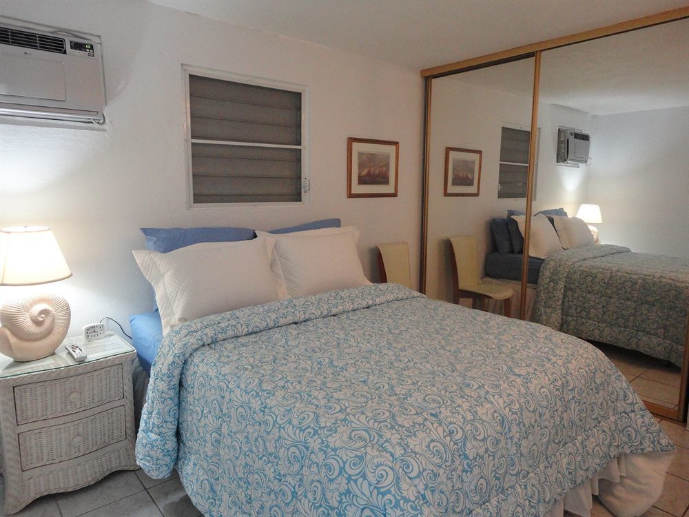 The Beach Guesthouse Pinones 外观 照片