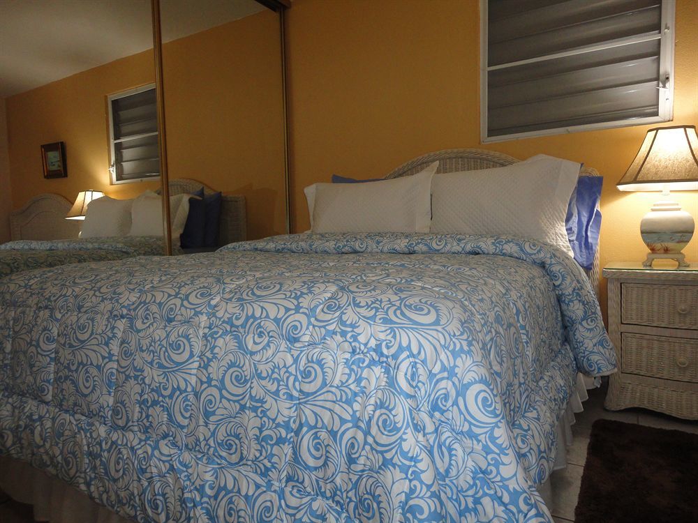 The Beach Guesthouse Pinones 外观 照片