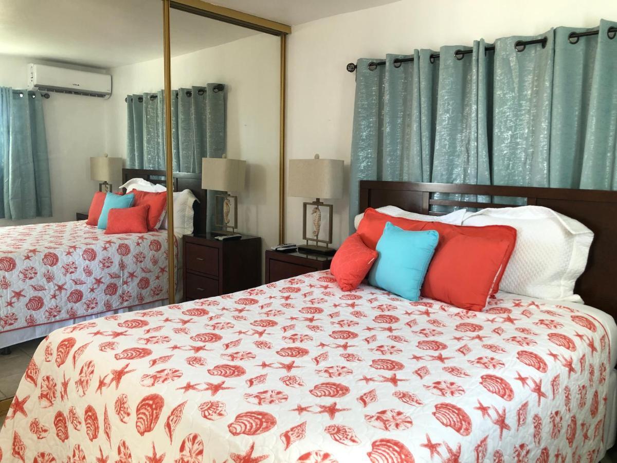 The Beach Guesthouse Pinones 外观 照片